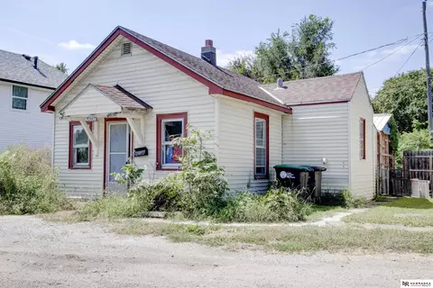 4730 N 15 Ave, Omaha, NE 68110