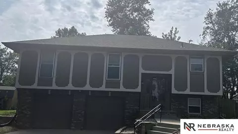 15161 R St, Omaha, NE 68137