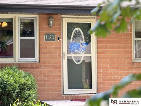 1120 N 41st St, Lincoln, NE 68503