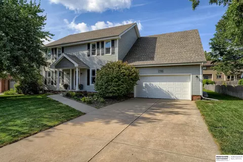 17466 V St, Omaha, NE 68135