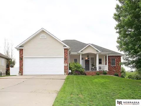 8515 12th Ave, Plattsmouth, NE 68048