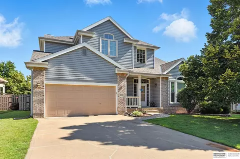 2505 Calvin St, Bellevue, NE 68123