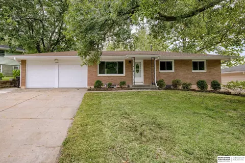 2542 S 36th St, Lincoln, NE 68506