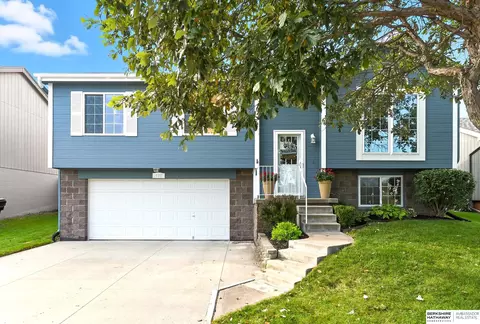 16921 Yort Ave, Omaha, NE 68116
