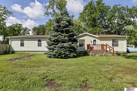529 North St, Greenwood, NE 68366
