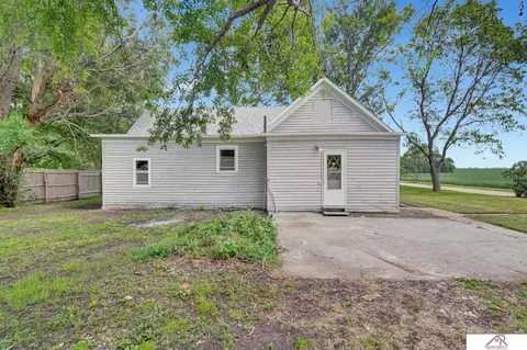 640 I St, Fairmont, NE 68354