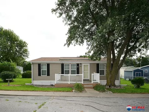 125 S 1st St #30, Eagle, NE 68347