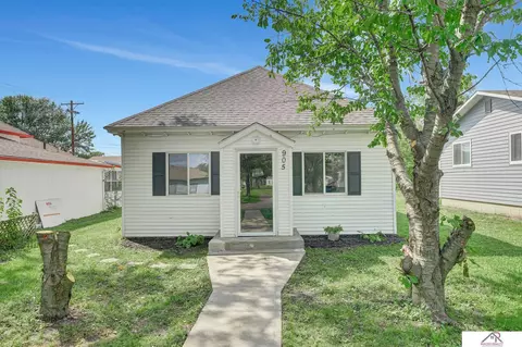 905 Franklin Ave, Dorchester, NE 68343
