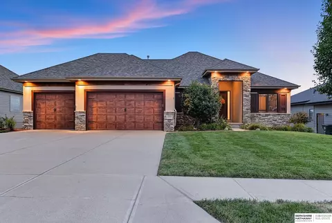 19905 Maple St, Gretna, NE 68028