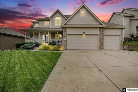 17316 Madison St, Omaha, NE 68135