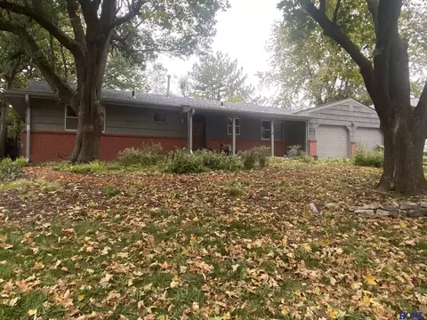 3609 S 18th St, Lincoln, NE 68502