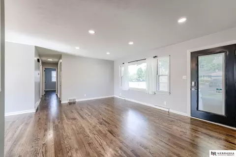 Living - 1219 Robin Dr, Bellevue, NE 68005 photo 2 of 6