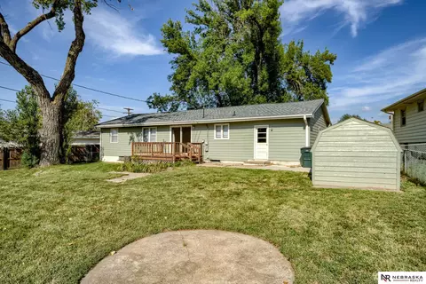 Exterior - 1219 Robin Dr, Bellevue, NE 68005 photo 3 of 5