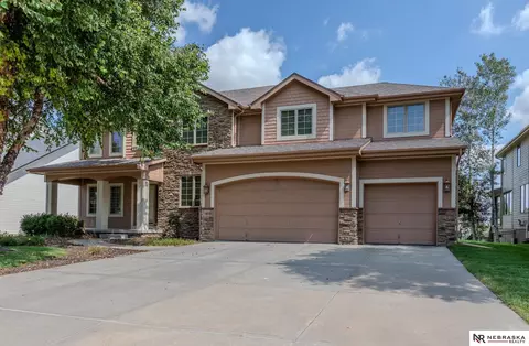 1419 S 195th St, Omaha, NE 68130