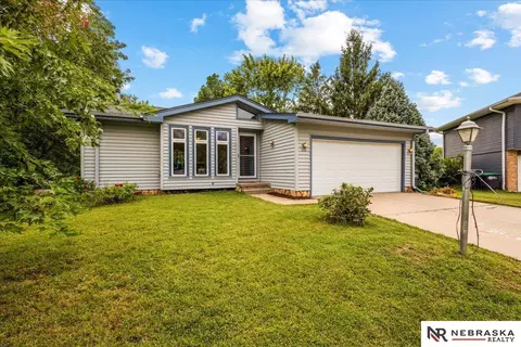 5912 N 108th Avenue Cir, Omaha, NE 68164