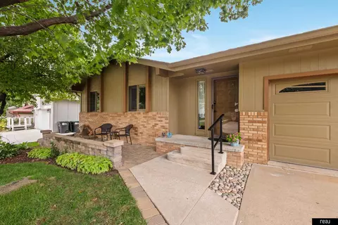 5103 S 163rd Ave, Omaha, NE 68135