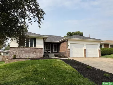 380 Chestnut St, Springfield, NE 68059 photo 3