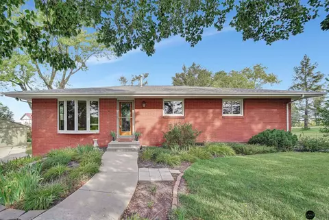 11251 N 56th St, Lincoln, NE 68514