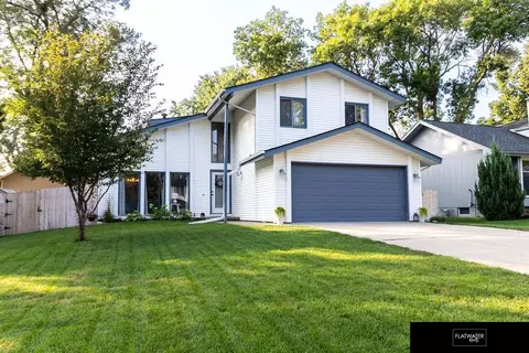 16211 Dorcas St, Omaha, NE 68130