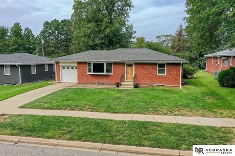 4330 X St, Lincoln, NE 68503
