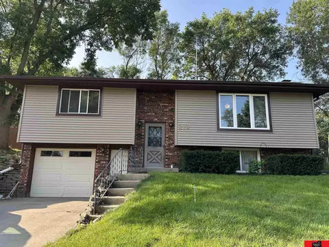 819 Cornhusker Dr, West Point, NE 68788