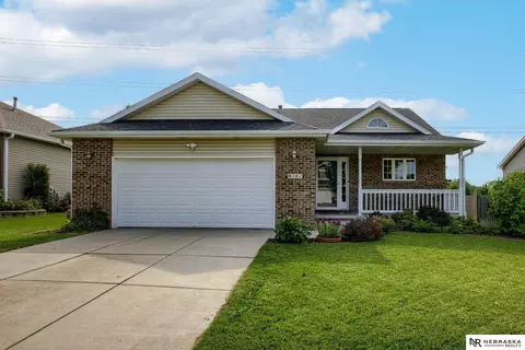 8101 S 57th St, Lincoln, NE 68516