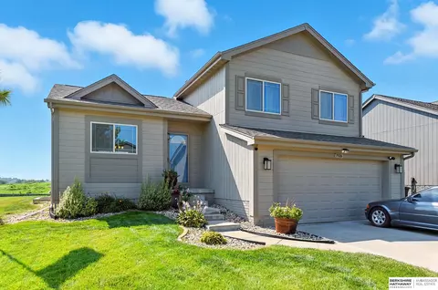 7506 N 92nd Ave, Omaha, NE 68122