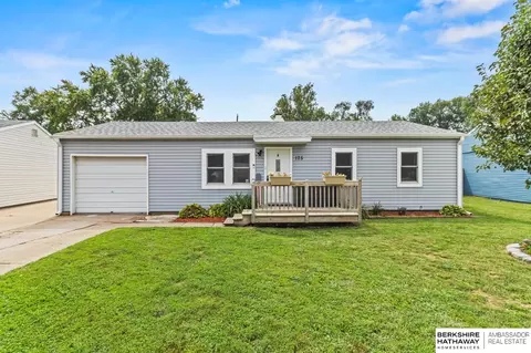 175 Pershing Rd, Fremont, NE 68025