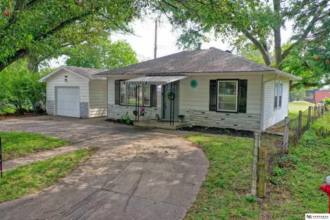 819 12th Ave, Nebraska City, NE 68410