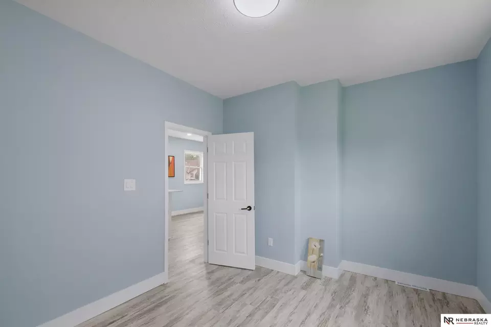Bedroom - 2306 Ogden St, Omaha, NE 68110 photo 3 of 10