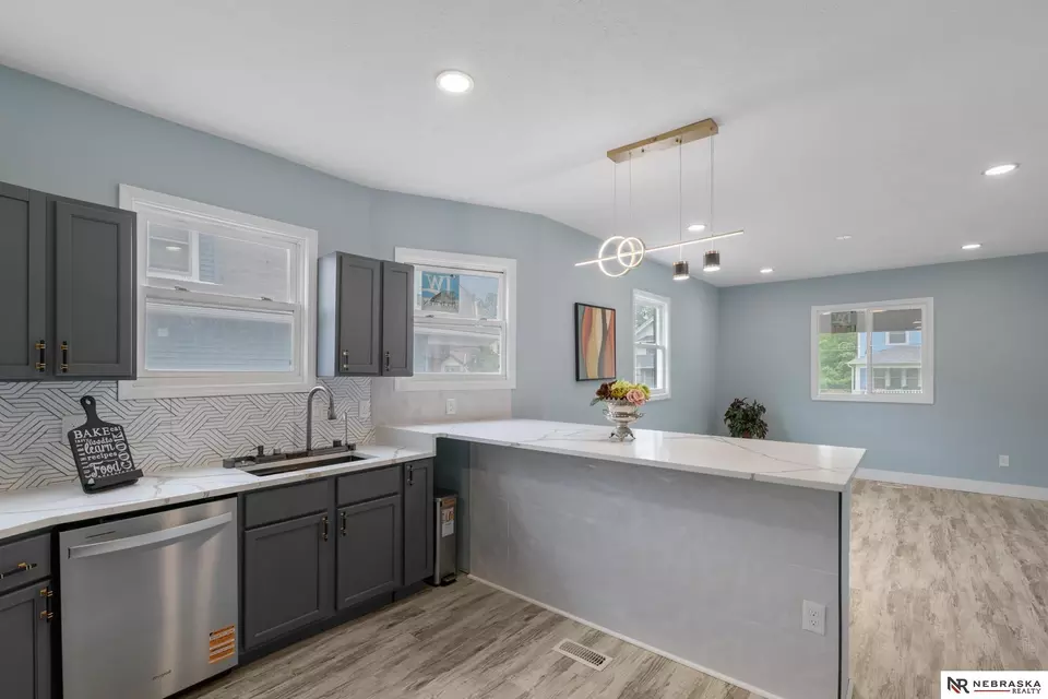 Kitchen - 2306 Ogden St, Omaha, NE 68110 photo 4 of 6