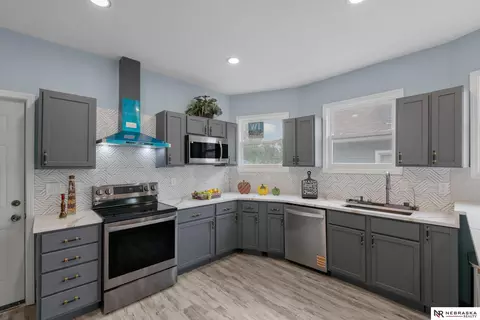Kitchen - 2306 Ogden St, Omaha, NE 68110 photo 1 of 6
