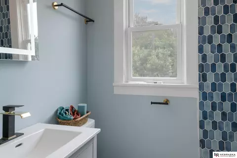 Bath - 2306 Ogden St, Omaha, NE 68110 photo 1 of 3