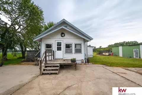 169 Road 3500, Superior, NE 68978
