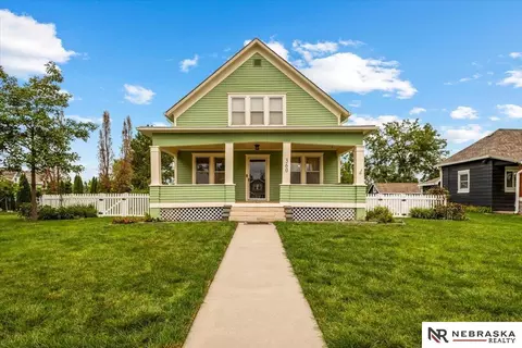360 Main St, Springfield, NE 68059