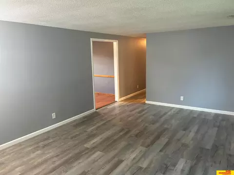421 E 7th St, North Bend, NE 68649 photo 5