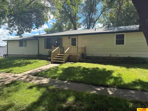 421 E 7th St, North Bend, NE 68649