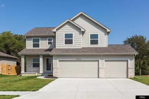 4406 Barksdale Dr, Bellevue, NE 68123