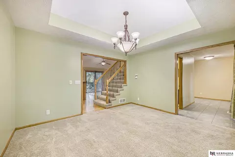 605 Ruby Rd, Papillion, NE 68133 photo 4