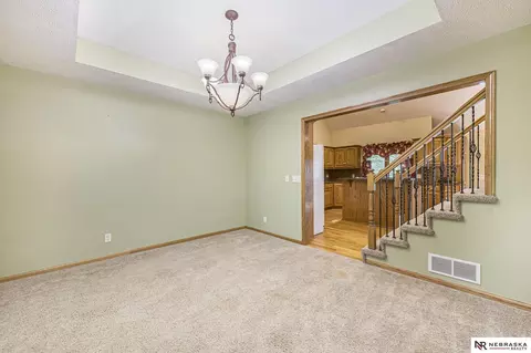 605 Ruby Rd, Papillion, NE 68133 photo 5