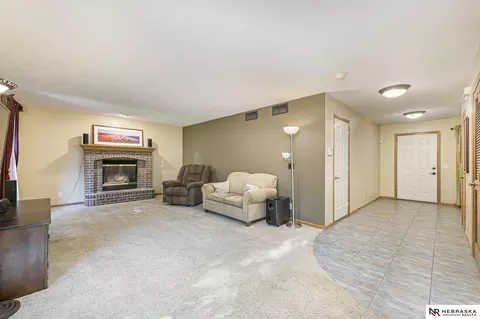 605 Ruby Rd, Papillion, NE 68133 photo 11