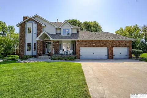 1717 N 129th Avenue Cir, Omaha, NE 68154