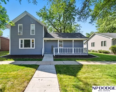 335 N 2nd St, Arlington, NE 68002