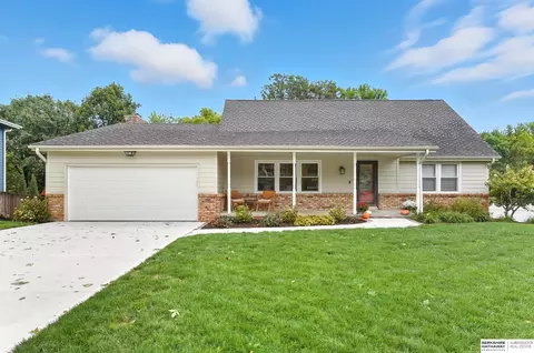 1329 S 133rd St, Omaha, NE 68144