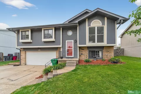 15534 Newell St, Omaha, NE 68138