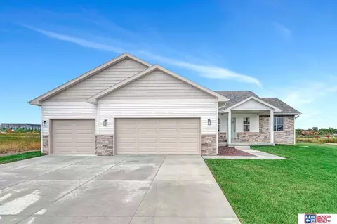 9230 S 80th St, Lincoln, NE 68516