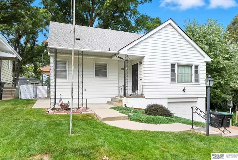 2402 S 49th St, Omaha, NE 68106