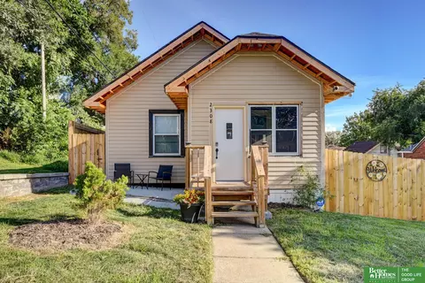 2308 Bancroft St, Omaha, NE 68108