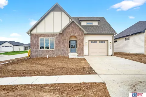 9508 Far Niente Ln, Lincoln, NE 68526
