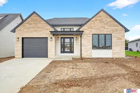 9514 Far Niente Ln, Lincoln, NE 68526